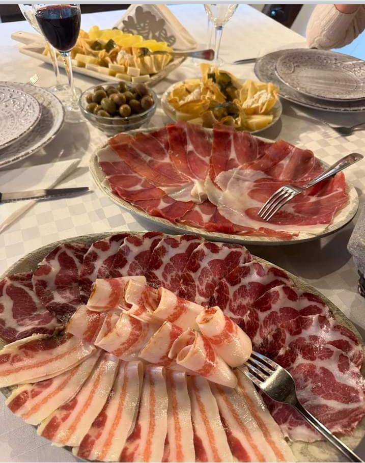 B&B E Home Restaurant S'Ispera Monolocale Uso Esclusivo Fonni Kültér fotó